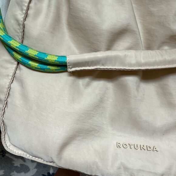 Rotunda Sant Hobo Bag Beige - Picture 3 of 6